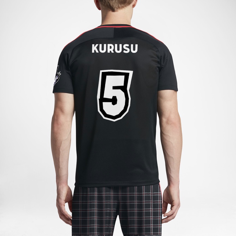 Persona 5 - Third - Back